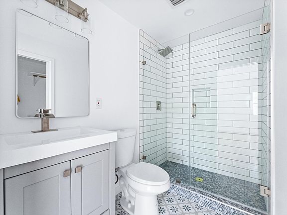 2nd image of 1106 N Lacy St #1106