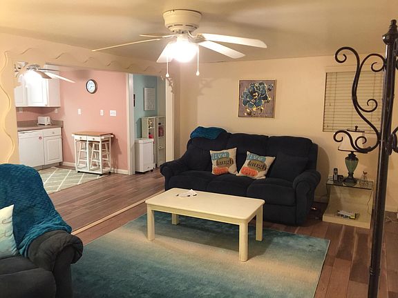 3rd image of 1001 So Lake Shore Dr