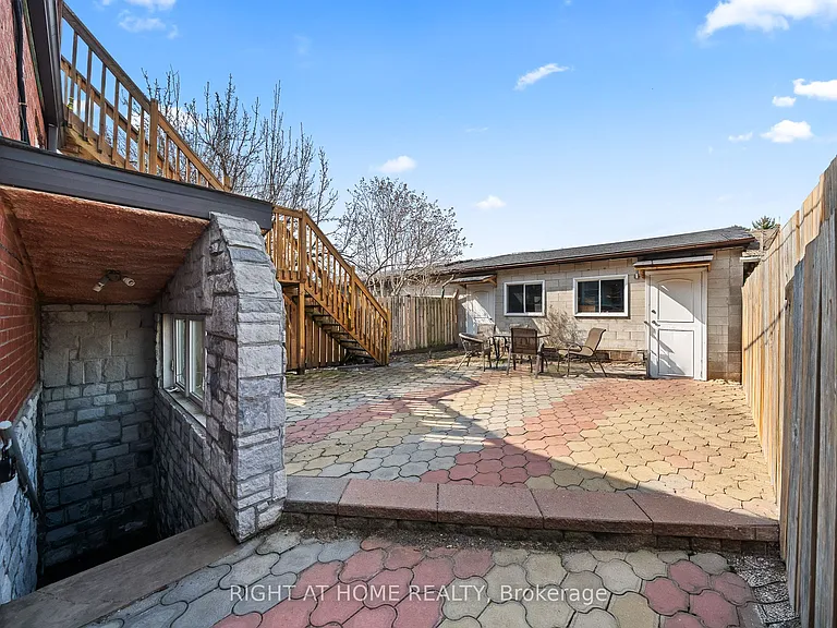 490 Brock Ave #4 — Photo 3