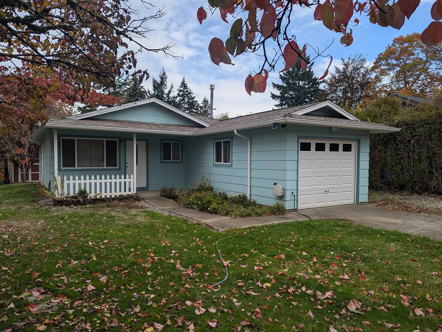 3 bed, 992 sqft, $2,653 — Photo 3