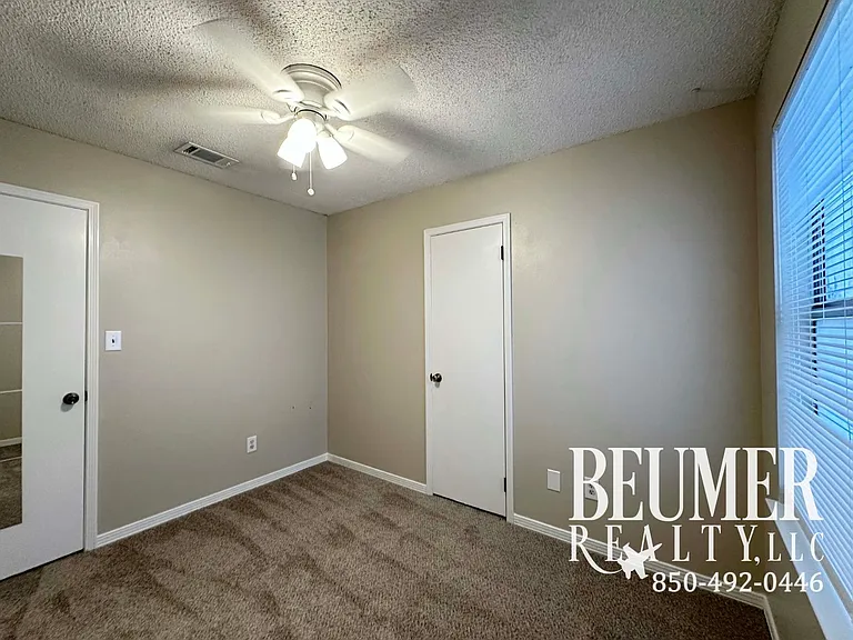2292 Sparrow Ln — Photo 16