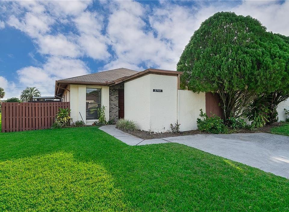 1st image of 2701 Shadybranch Dr