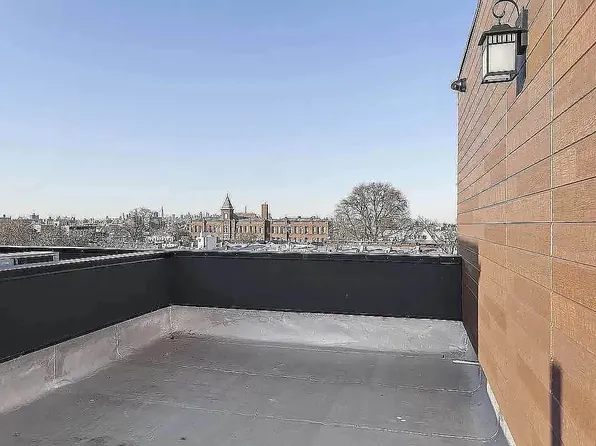 68 Somers Street image 8 of 11