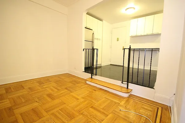 Rented by Dynamik Realty | media 23