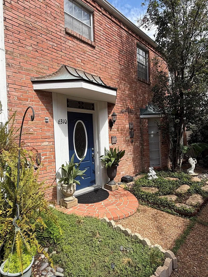 2 bed, 1.5 bath, 1840 sqft, $2,200 — Photo 3