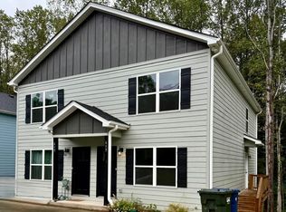 912 4th Street Pl SE, Hickory, NC 28602