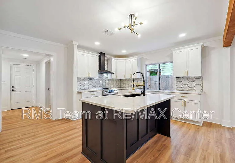 1448 Westboro Dr SW — Photo 7