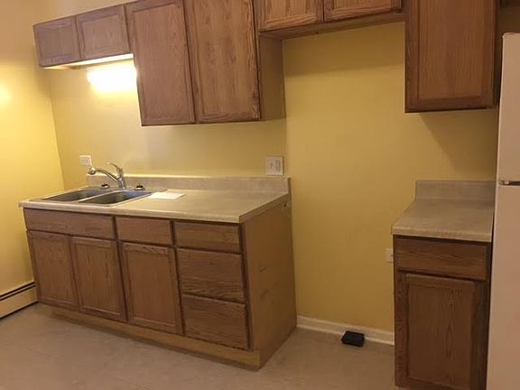 2nd image of 358 E 60th Street # Fl 1ST
