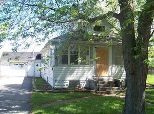 204 E 12th St, Hobart, IN 46342