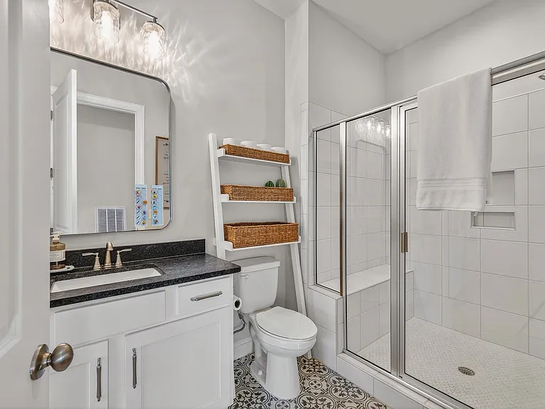210 Lookout Rdg — Photo 27