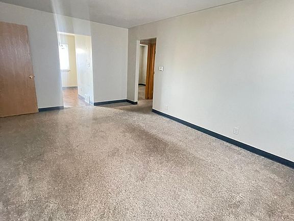 4th image of 9000 W Carmen Ave #2