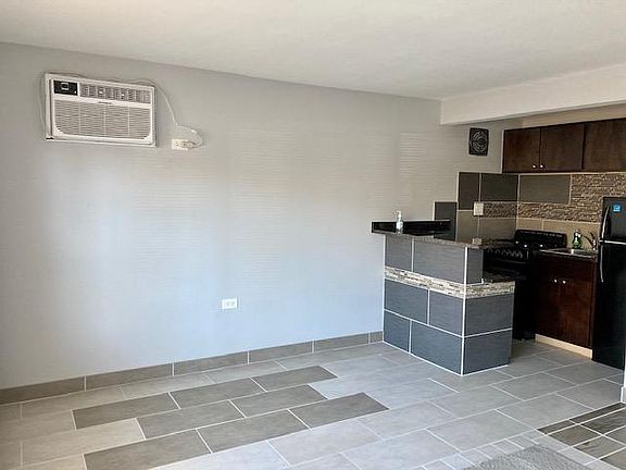 3rd image of 6939 W Gunnison St #Ga