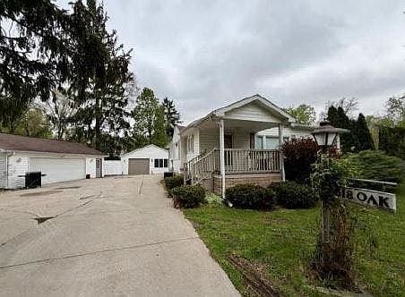 1st image of 518 Oak St