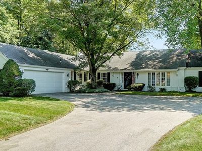 2951 Plumbrook Dr, Maumee, OH, 43537