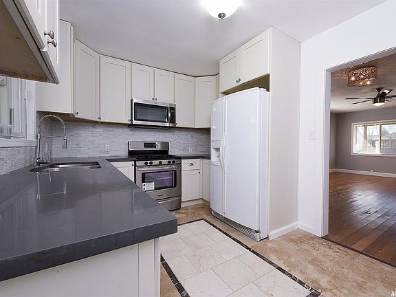 5th image of 3721 41st Ave