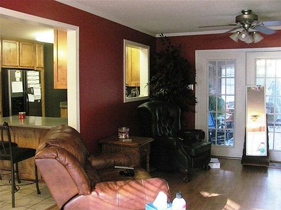 4th image of 119 Pinewood Dr