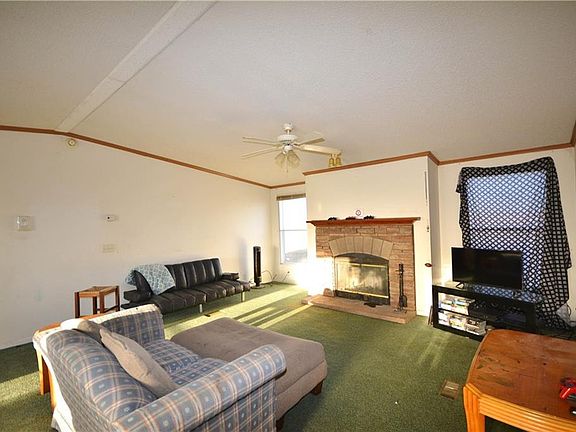 4th image of 601 County Road 213