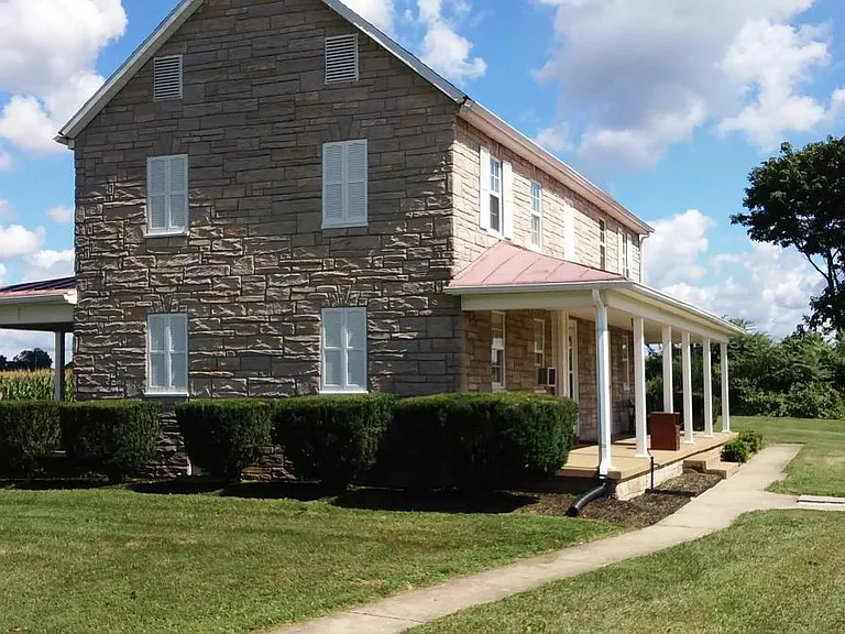 Stone Farm House Second floor apartment