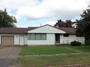 200 Henford Ave, Kingsford, MI 49802