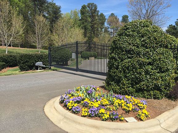 4th image of 12 Kingfisher Ct #12
