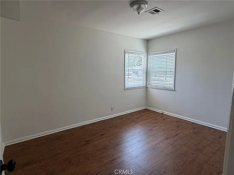 17508 Jersey Ave — Photo 5