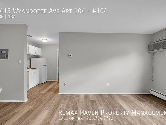 5th image of 1415 Wyandotte Ave APT 104