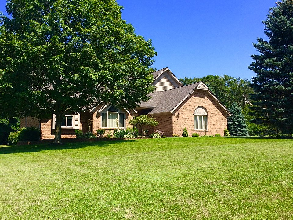 1st image of 6756 Country Lane Dr