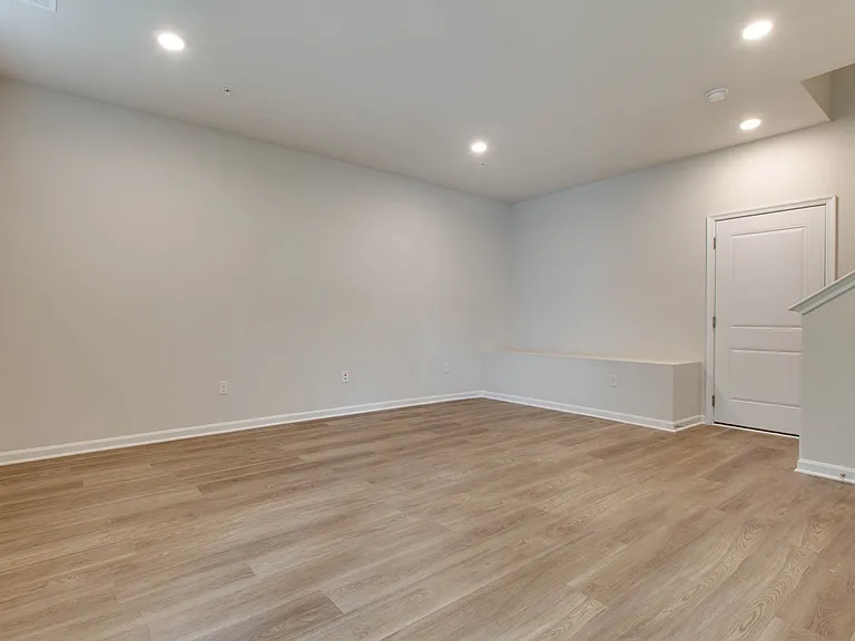 7964 Patterson Way — Photo 31