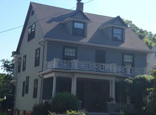 196 Park St, West Roxbury, MA 02132