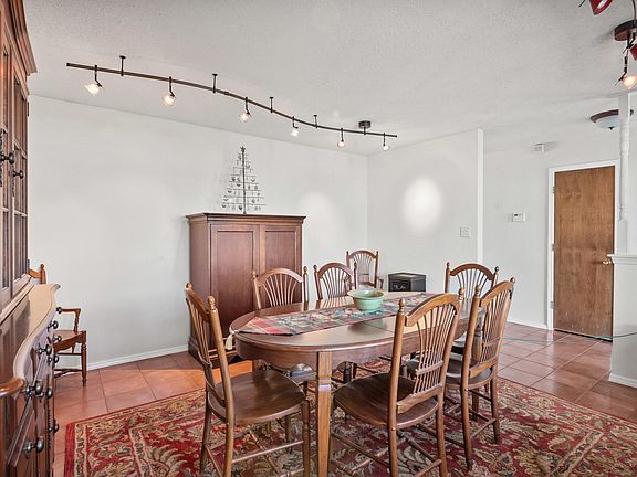 4th image of 6504 Cathy Ave NE
