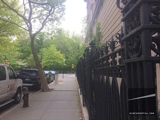 Rented by Highline Residential | media 42