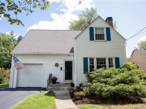 57 Crestview Dr, Newington, CT 06111