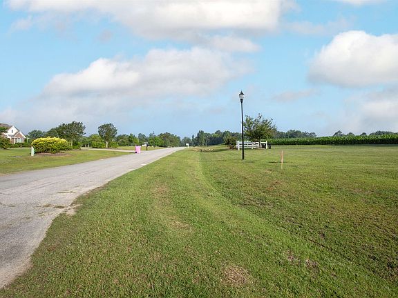 3rd image of 185 Buie Farm Ln #2