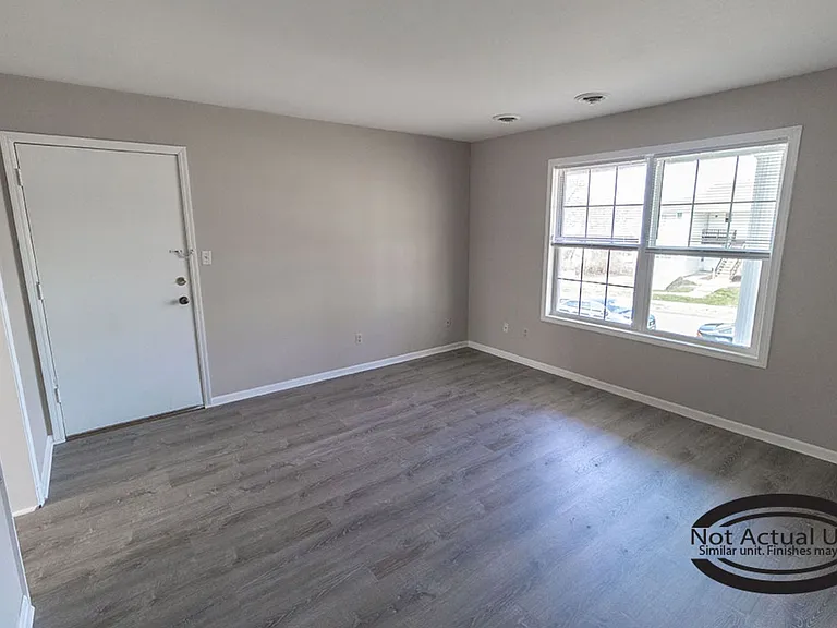 2932 Leeway Dr #D — Photo 12