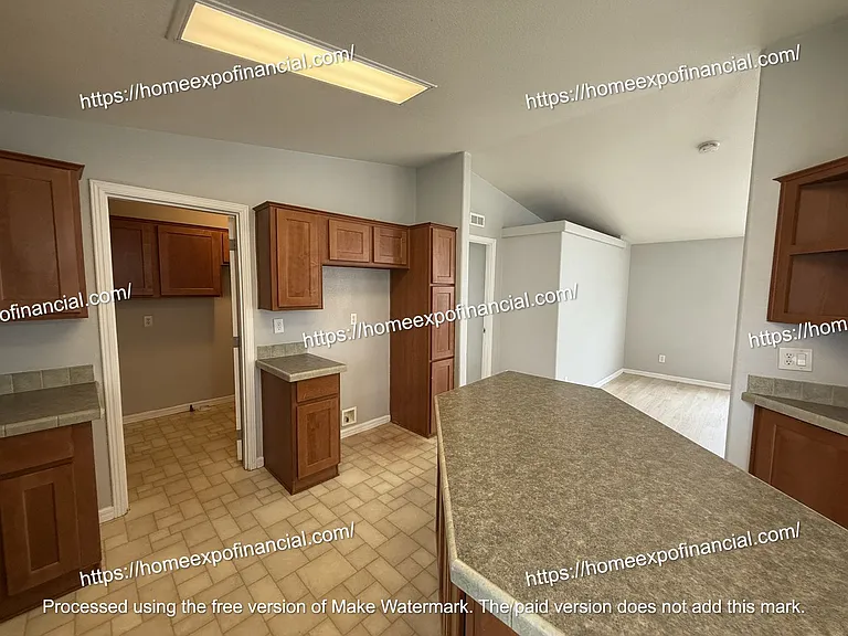 26590 Franklin Ave — Photo 22