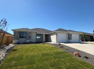 20175 Solomon Peak Dr, Anderson, CA 96007