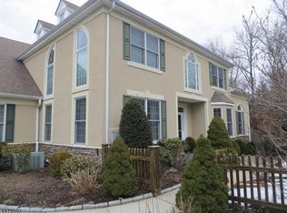 2 Brown Ct #81, Chester, NJ 07930