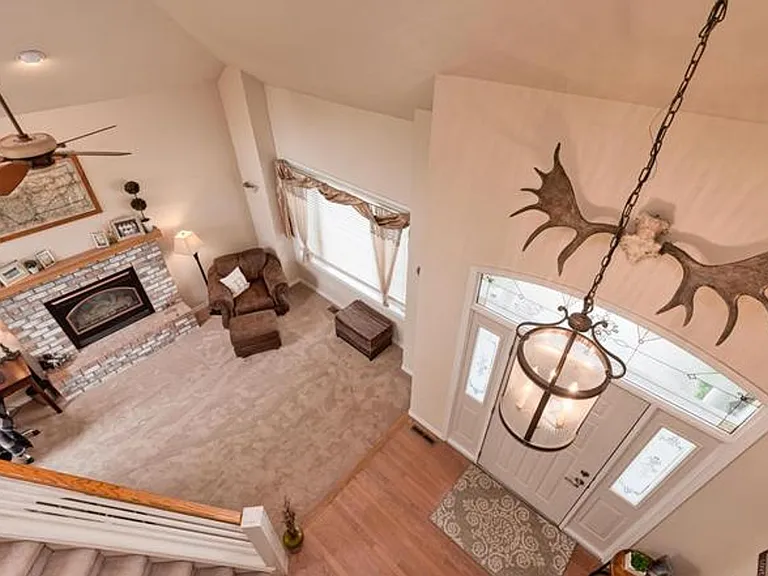 1480 Cresthaven Dr — Photo 3