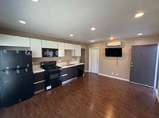 1123 W 37th Dr APT 3, Los Angeles, CA 90007