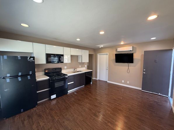 1123 W 37th Dr APT 3