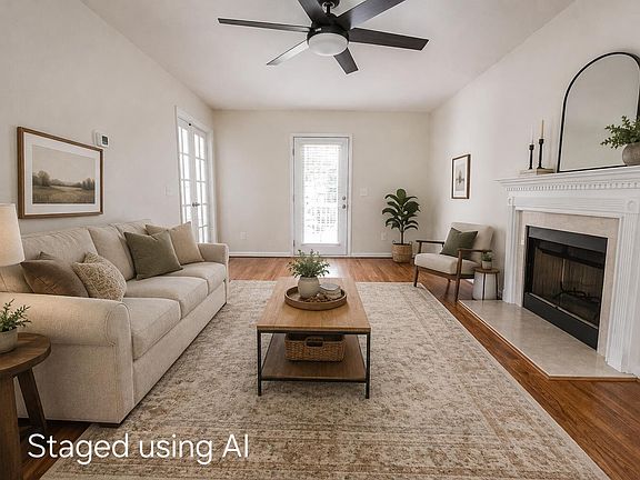 2nd image of 208 Muirfield Ridge Dr