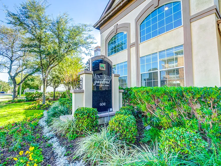 6041 Winsome Ln — Photo 4