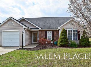 205 Salem Ridge Ct, Clemmons, NC 27012