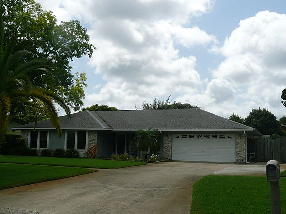 2nd image of 2525 Royal Oak Dr