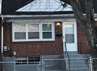 1067 Lakeshore Dr, Camden, NJ 08104