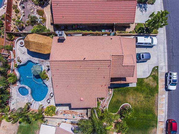 3rd image of 24086 Colmar Ln