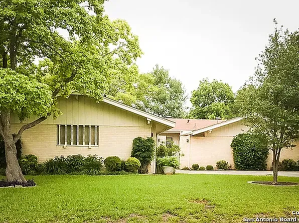 723 Executive Dr, San Antonio, TX 78216