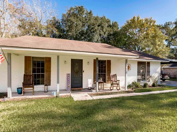 5690 Newell St, Zachary, LA 70791