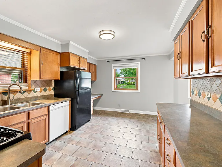 1113 S Haddow Ave — Photo 13