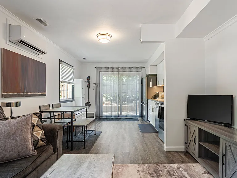 1547 Fountain Ridge Rd #1 — Photo 4